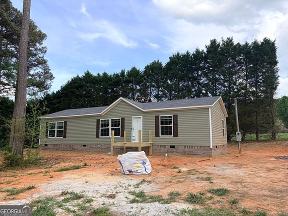 2nd image of 225 Rehoboth Rd