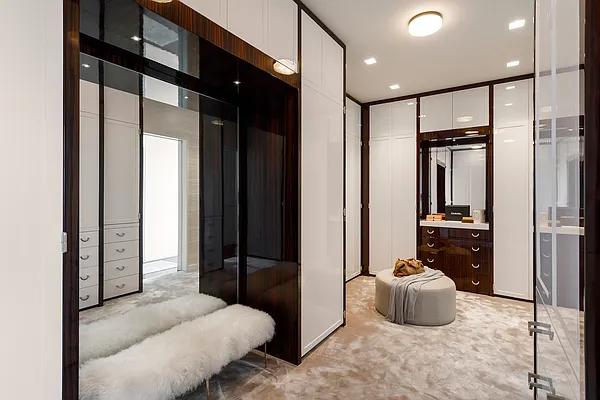 Sold by Corcoran | media 40