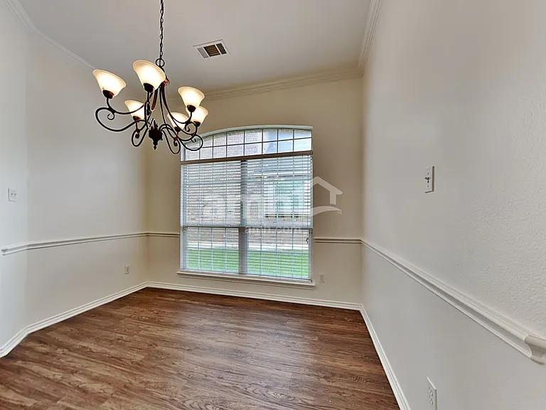 6308 Fall River Dr — Photo 5