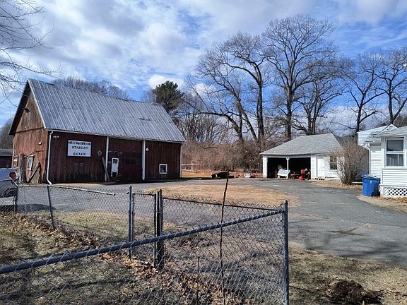 3rd image of 655 Morgan Rd