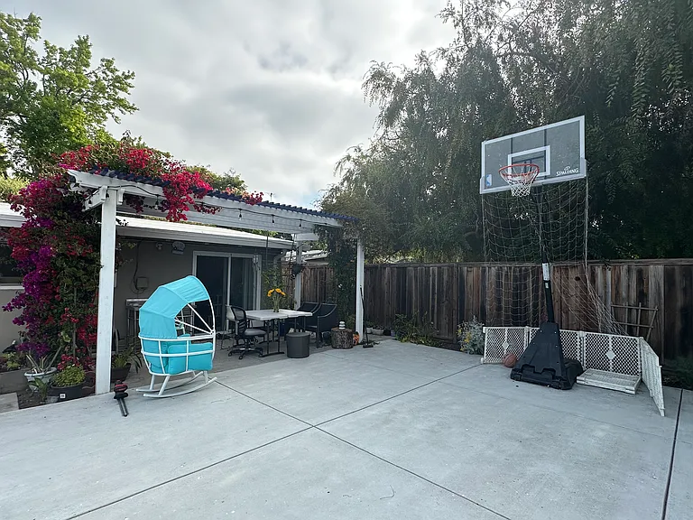 868 Lakehaven Dr — Photo 22