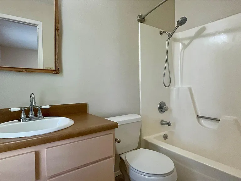 1213 Kenyon Dr — Photo 15
