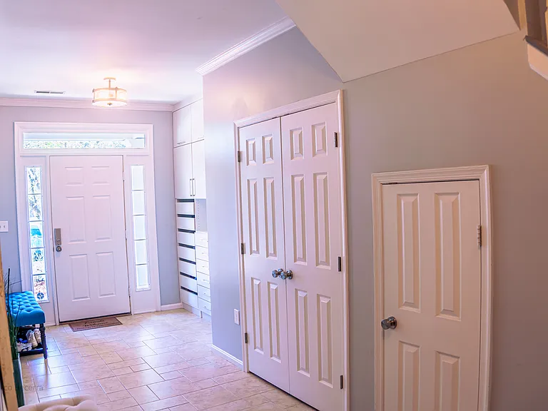 21682 Kings Crossing Ter — Photo 3