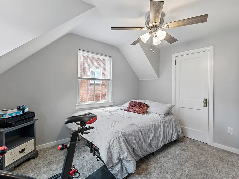 3331 Wallace Dr — Photo 16
