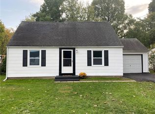 61 Auburn Ave, Rochester, NY 14606