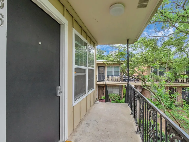 3224 Timmons Ln #136 — Photo 23