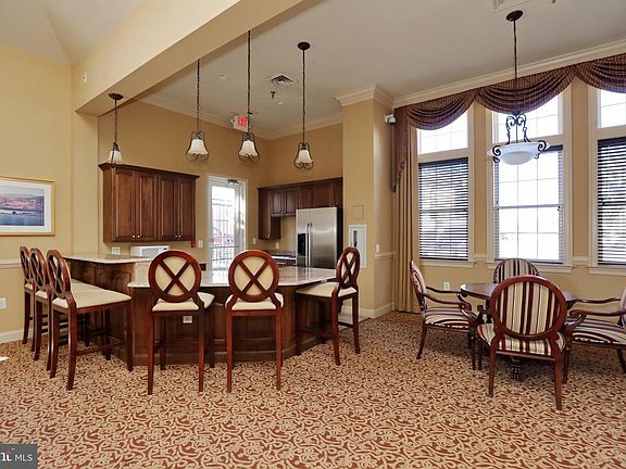 4th image of 200 Edelen Station Pl APT 206
