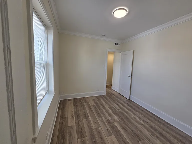 6326 N Albany Ave #2W — Photo 9