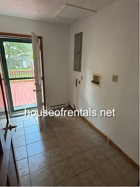 9409 Main St — Photo 14