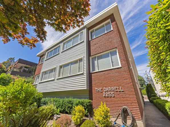2255 W 40th Ave #3, Vancouver, BC V6M 1W7