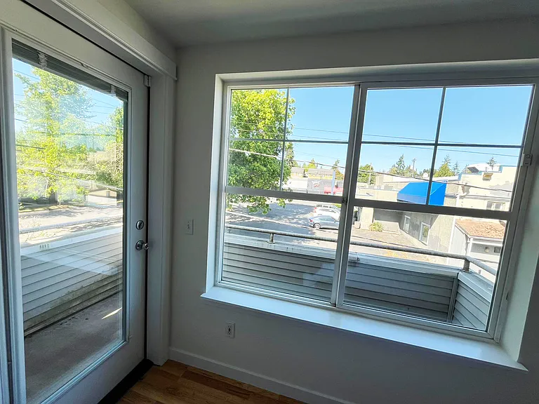 10307 Midvale Ave N #A — Photo 22