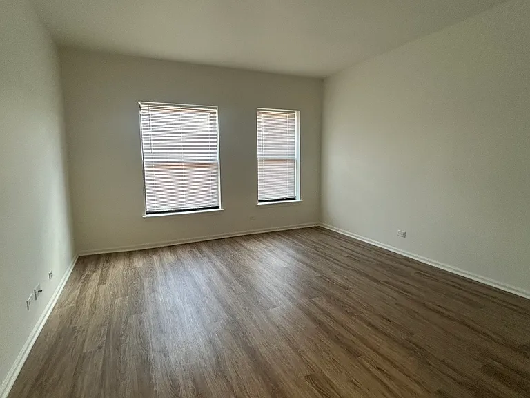 Washington Park Apartments — Photo 6