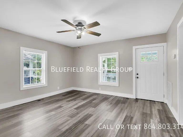 212 E Bearden St — Photo 6