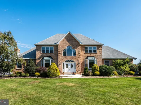 3769 Pickertown Rd, Chalfont, PA 18914