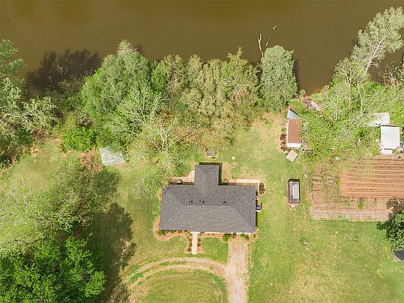 3rd image of 12956 Adger Rd