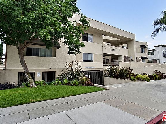 2nd image of 2005 Grismer Ave