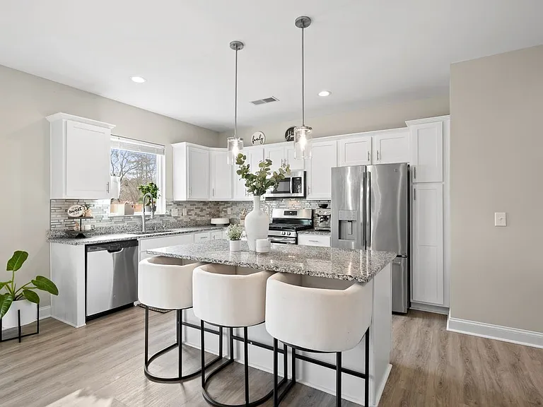 6179 Kilchurn Dr — Photo 5