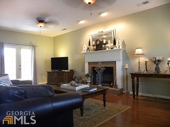 Spacious Great Room w/ Fireplace