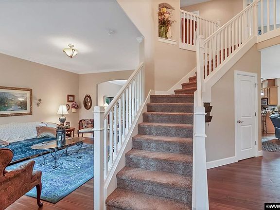 5th image of 2672 Emily Ave NW