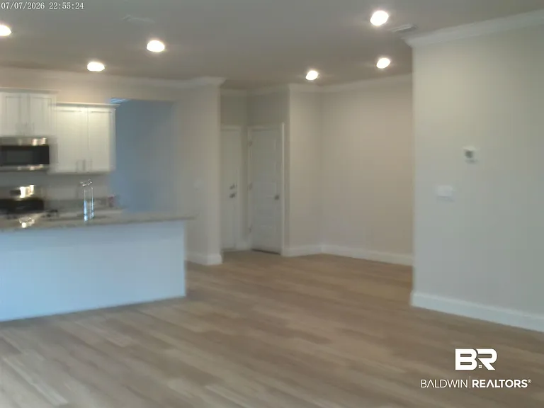 1069 Hayward Loop — Photo 3