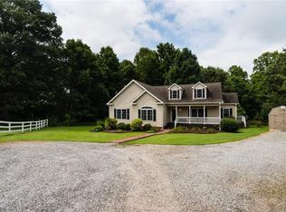 2261 Saint James Church Rd, Newton, NC 28658