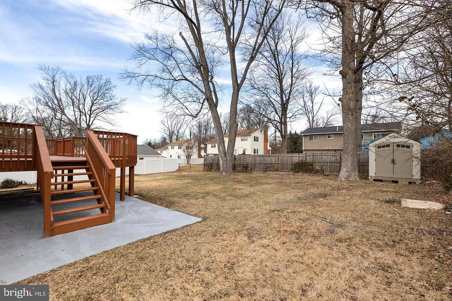 3 bed, 1.0 bath, 2500 sqft, $3,400 — Photo 3