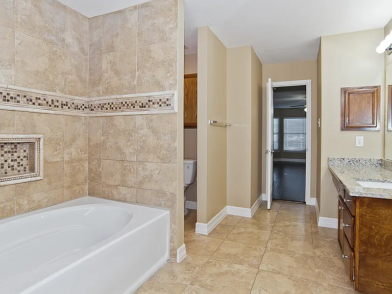 318 Kissimmee Dr — Photo 23