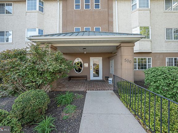 4th image of 515 Paoli Pointe Dr #515M