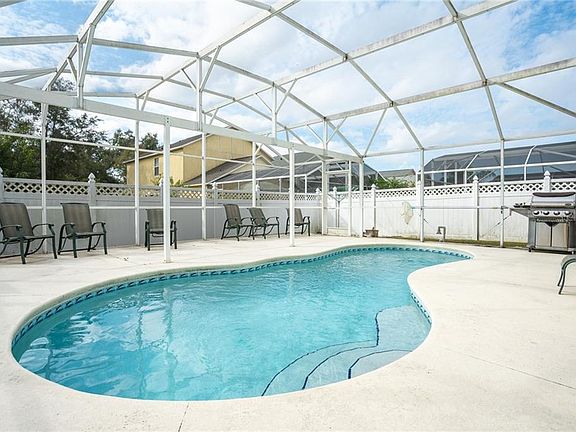 4th image of 2537 Hamlet Ln