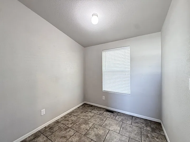 530 S Alma School Rd #49 — Photo 7