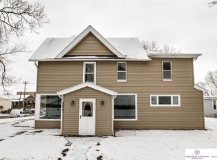 202 N Walnut St, Avoca, IA 51521