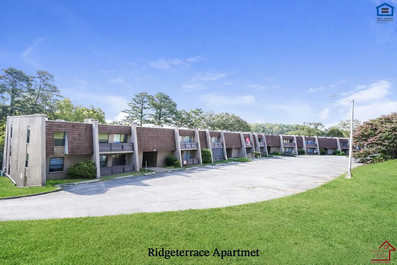 Ridge Terrace Apartments — Photo 1