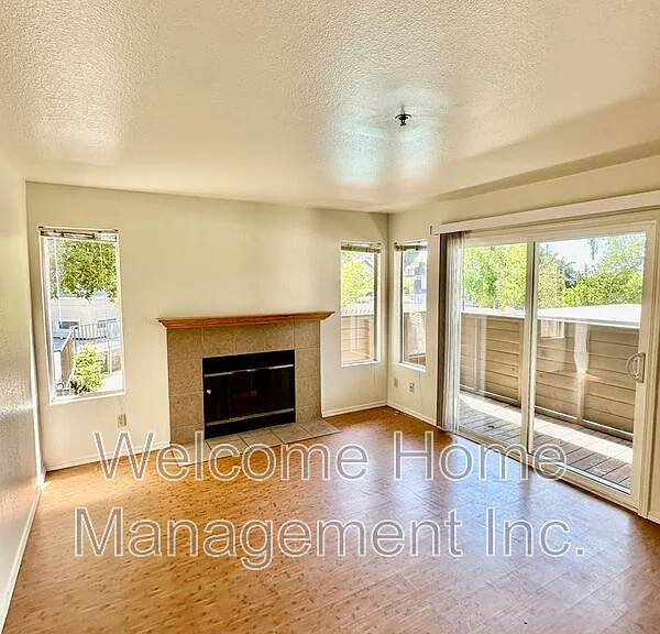 695 Bristol Dr #178 — Photo 4