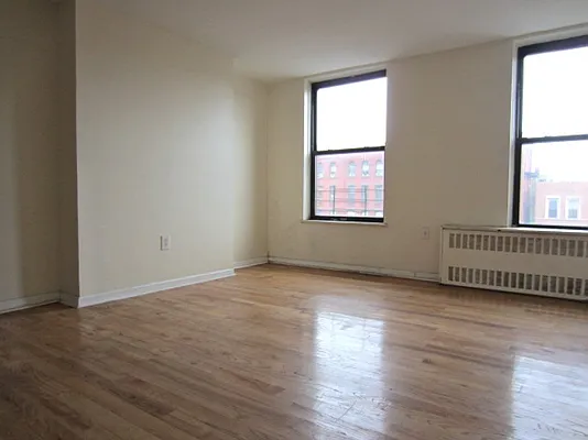 Rented by Bohemia Realty Group | media 17