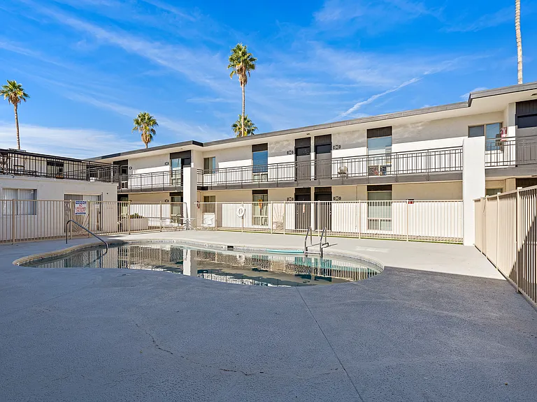 5570 E Hampton St #205 — Photo 7