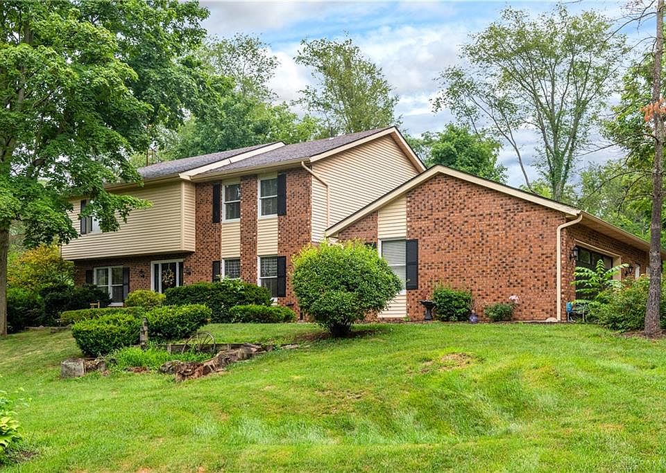 1st image of 4200 Briarwood Dr