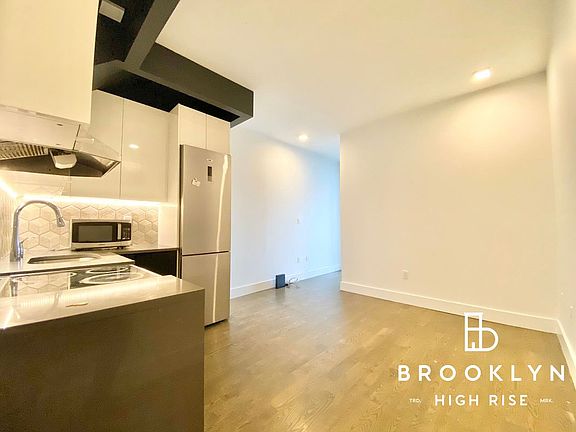 3rd image of 2717 Snyder Ave #4P