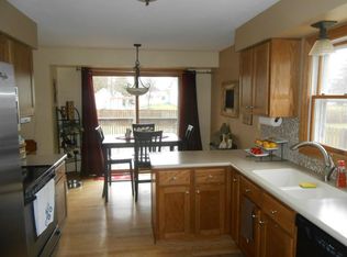 626 Lexington Blvd, Fort Atkinson, WI 53538