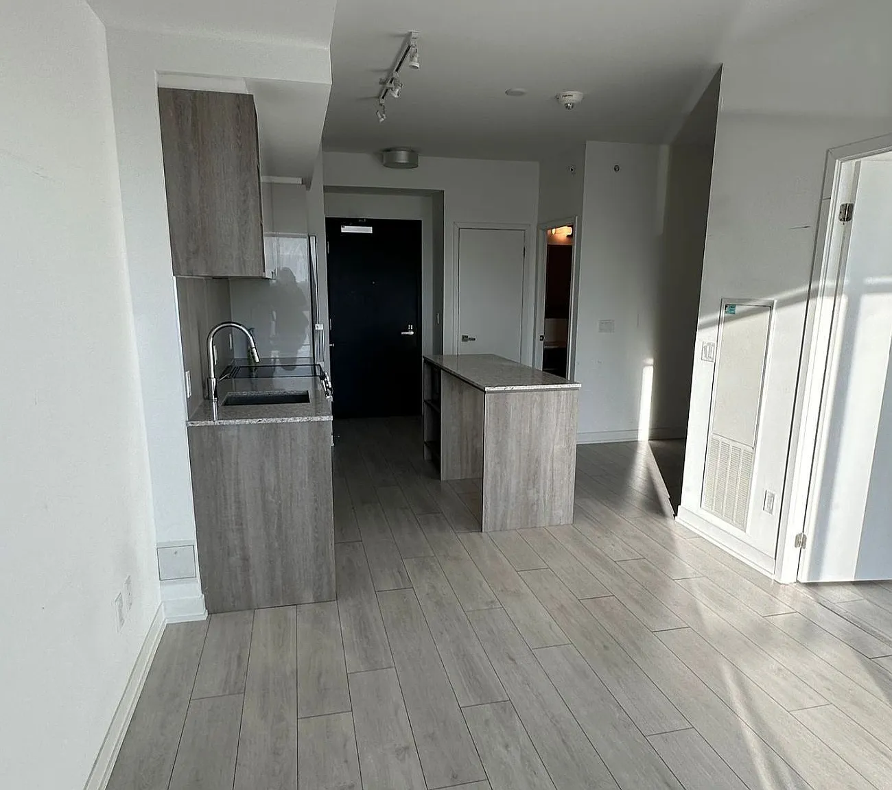 2 bed, $2,200 — Photo 3