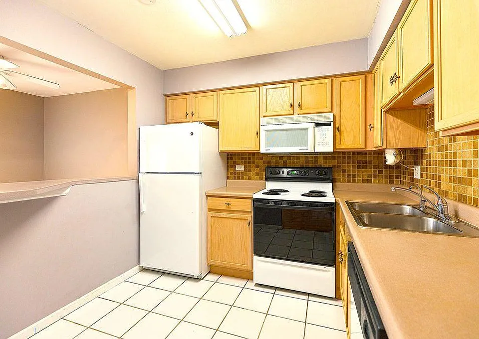 219 West Shorewood #3A