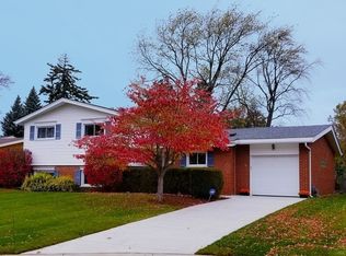 1220 E Fremont St, Arlington Heights, IL