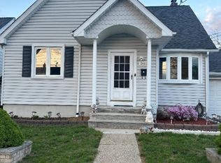 2463 Dorchester Rd, Union, NJ 07083