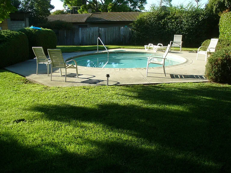 All units 2 Bedroom , 2 baths — Photo 13