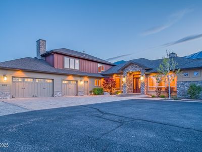 895 Fairview Ln, Gardnerville, NV, 89460