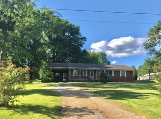 219 Pilgreen Rd, Bruce, MS 38915