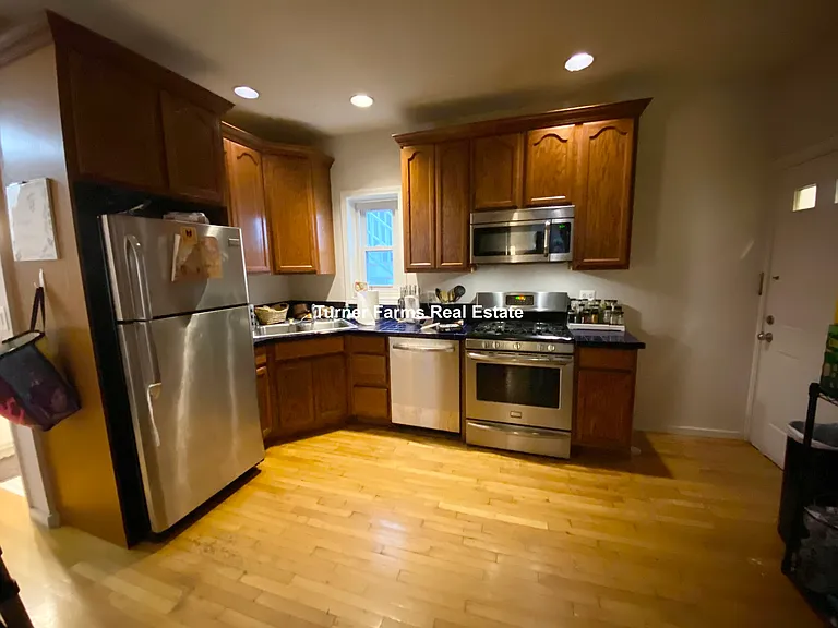 7 Iroquois St #2A — Photo 1