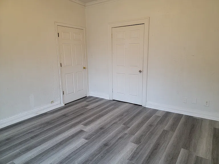 1874 Marloes Ave — Photo 32
