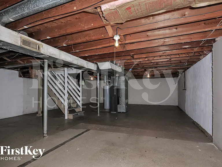 2320 Grants Pkwy — Photo 16