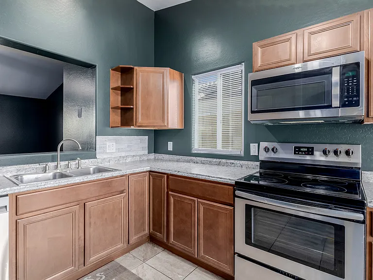 8520 W Palm Ln #1091 — Photo 1