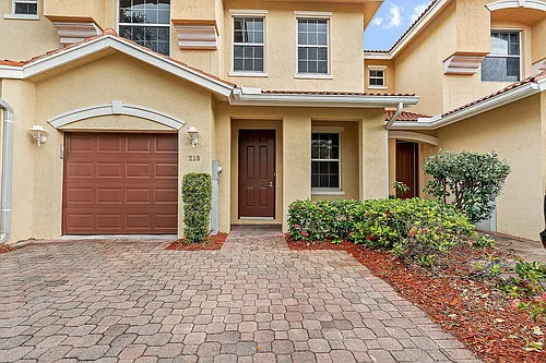 The Enclave at St. Lucie West Photo 1